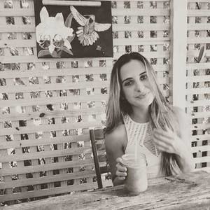 Meet your Posher, Kayla